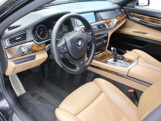  2014 BMW 750 i xDrive For Sale Specifications, Price and Images