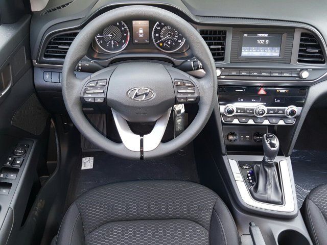  2020 Hyundai Elantra SE For Sale Specifications, Price and Images