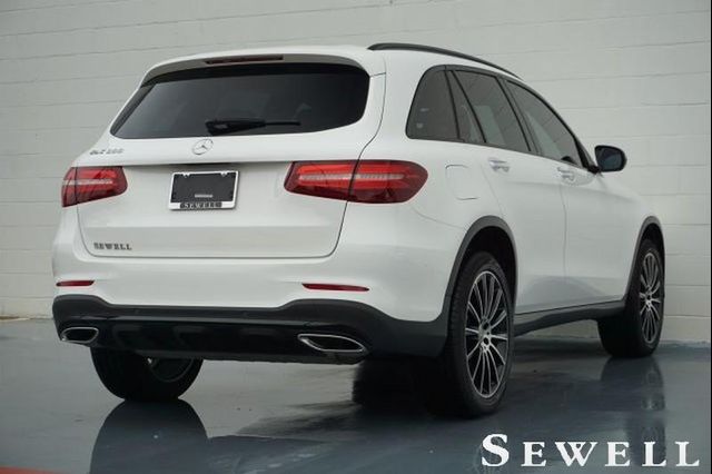  2019 Mercedes-Benz GLC 300 Base For Sale Specifications, Price and Images