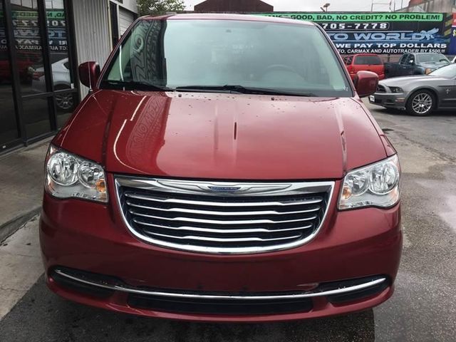  2016 Chrysler Town & Country LX For Sale Specifications, Price and Images
