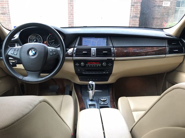  2011 BMW X5 xDrive35i Premium For Sale Specifications, Price and Images