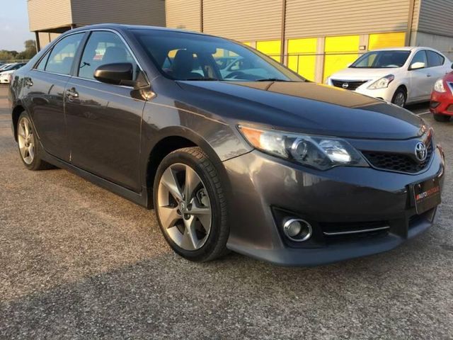  2014 Toyota Camry SE For Sale Specifications, Price and Images