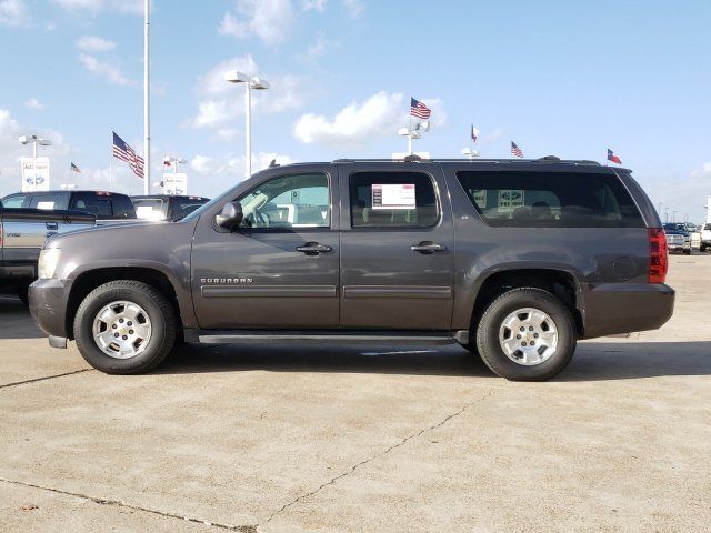  2010 Chevrolet Suburban LT For Sale Specifications, Price and Images