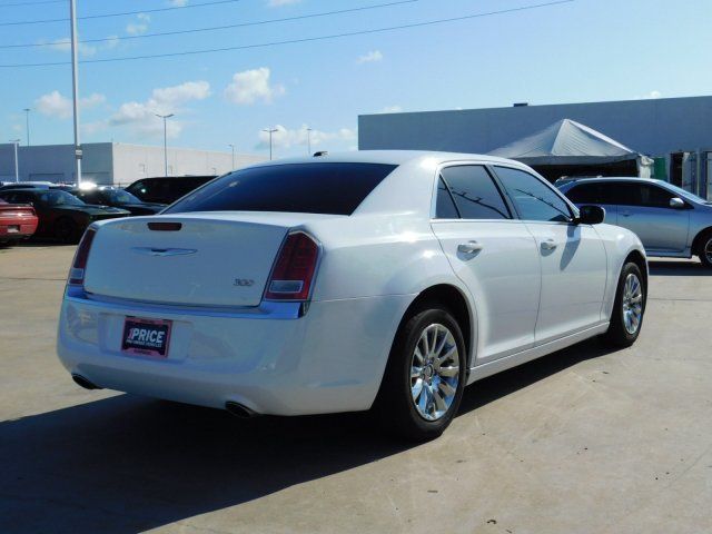  2014 Chrysler 300 For Sale Specifications, Price and Images