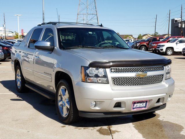  2011 Chevrolet Avalanche LTZ For Sale Specifications, Price and Images