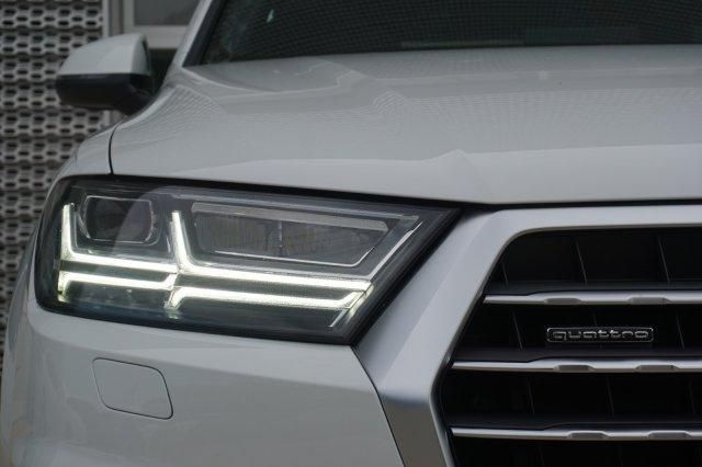  2019 Audi Q7 55 SE Premium For Sale Specifications, Price and Images