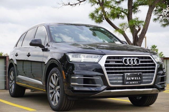  2019 Audi Q7 55 SE Premium For Sale Specifications, Price and Images