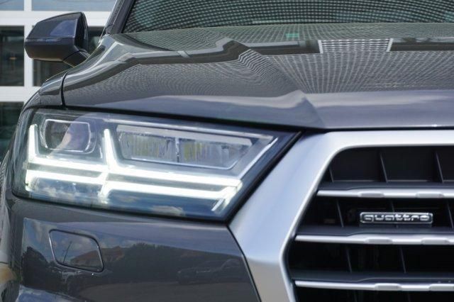  2019 Audi Q7 45 SE Premium Plus For Sale Specifications, Price and Images