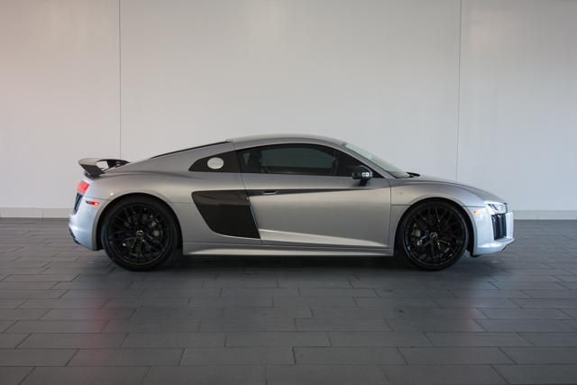  2018 Audi R8 5.2 V10 plus For Sale Specifications, Price and Images