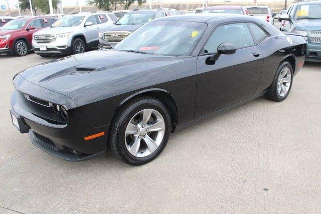  2019 Dodge Challenger SXT For Sale Specifications, Price and Images