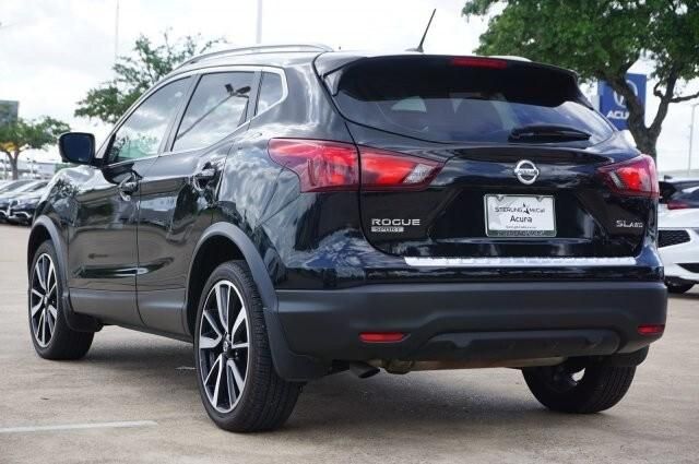  2018 Nissan Rogue Sport SL For Sale Specifications, Price and Images