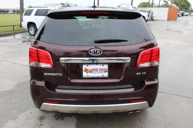  2013 Kia Sorento SX For Sale Specifications, Price and Images