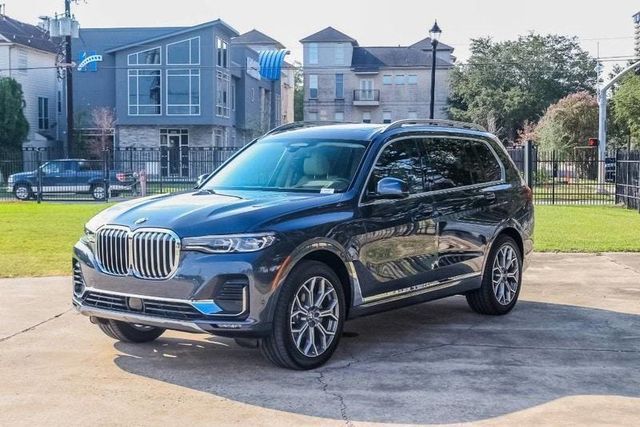  2019 BMW X7 xDrive40i For Sale Specifications, Price and Images