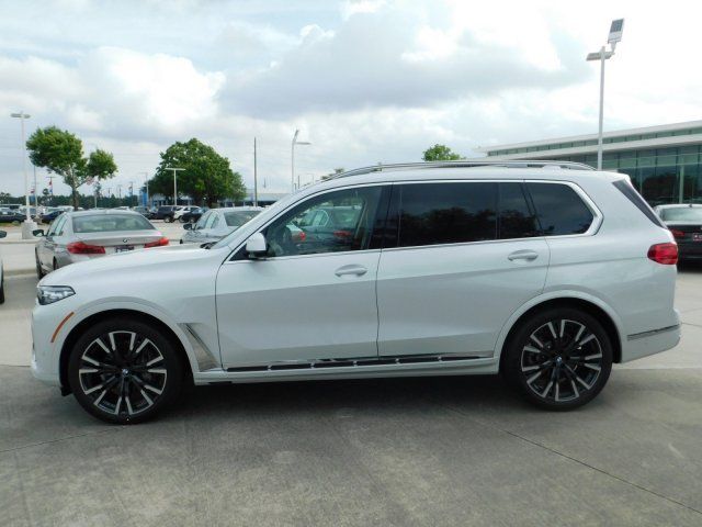  2019 BMW X7 xDrive50i For Sale Specifications, Price and Images