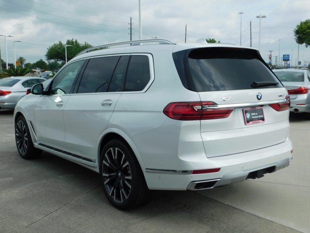  2019 BMW X7 xDrive50i For Sale Specifications, Price and Images