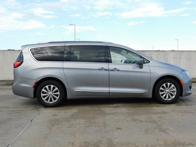  2018 Chrysler Pacifica Touring L Plus For Sale Specifications, Price and Images