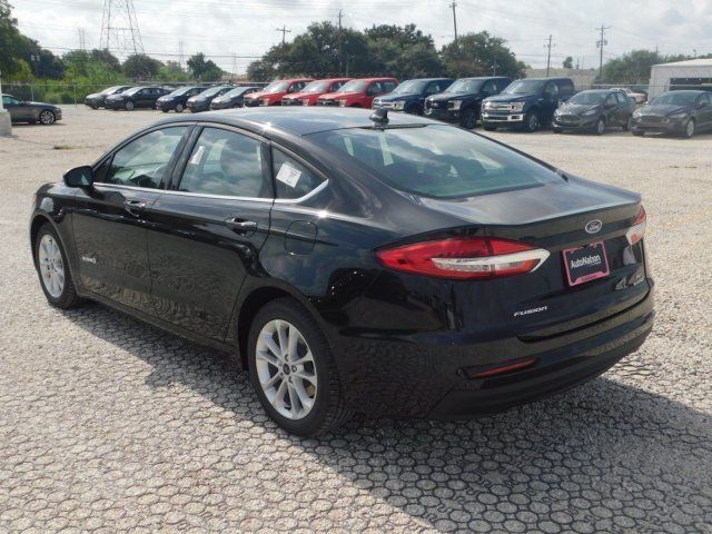  2019 Ford Fusion Hybrid SE For Sale Specifications, Price and Images