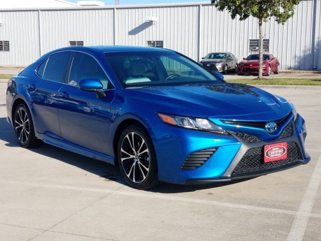 Certified 2018 Toyota Camry SE For Sale Specifications, Price and Images