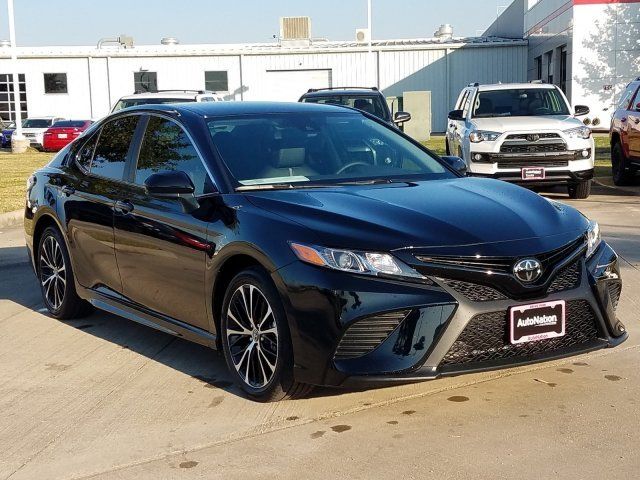  2020 Toyota Camry SE For Sale Specifications, Price and Images