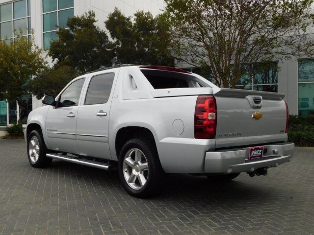  2012 Chevrolet Avalanche LTZ For Sale Specifications, Price and Images