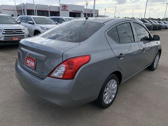  2012 Nissan Versa 1.6 S For Sale Specifications, Price and Images