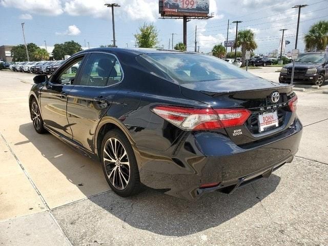 Certified 2018 Toyota Camry SE For Sale Specifications, Price and Images