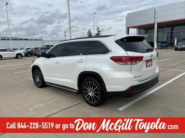 Certified 2017 Toyota Highlander SE For Sale Specifications, Price and Images