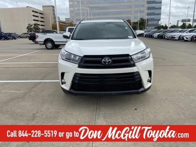Certified 2017 Toyota Highlander SE For Sale Specifications, Price and Images