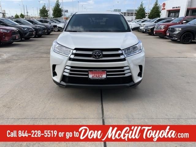  2019 Toyota Highlander LE For Sale Specifications, Price and Images