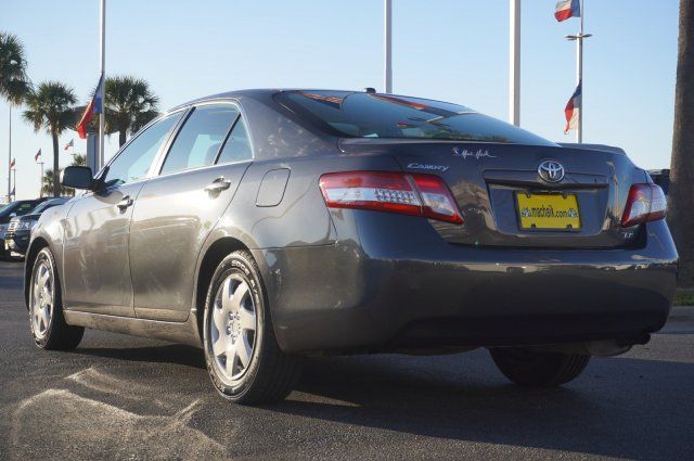  2010 Toyota Camry LE For Sale Specifications, Price and Images