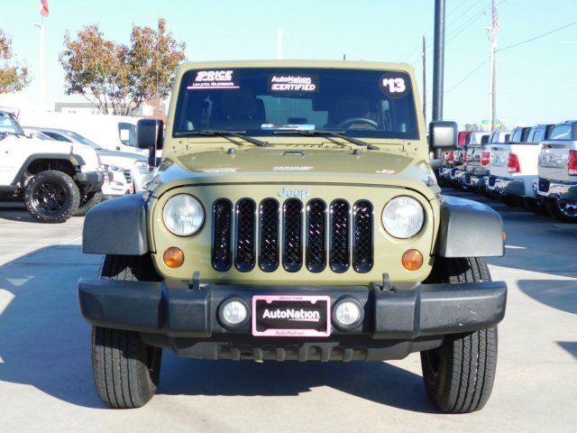 2013 Jeep Wrangler Unlimited Rubicon For Sale Specifications, Price and Images
