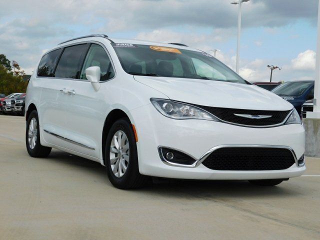  2019 Chrysler Pacifica Touring L For Sale Specifications, Price and Images