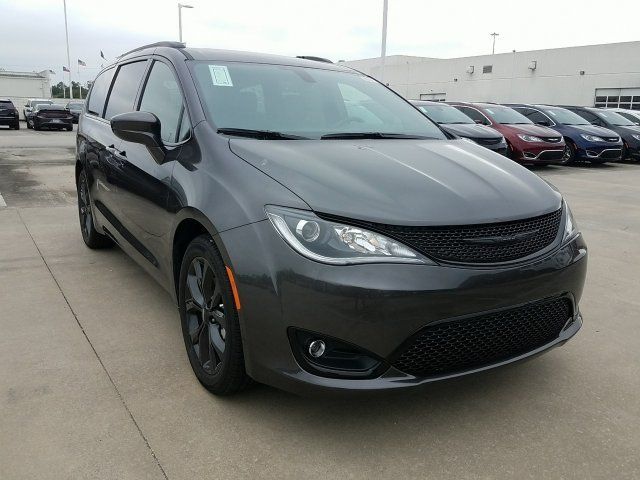  2020 Chrysler Pacifica Touring L For Sale Specifications, Price and Images
