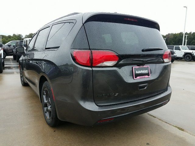  2020 Chrysler Pacifica Touring L Plus For Sale Specifications, Price and Images