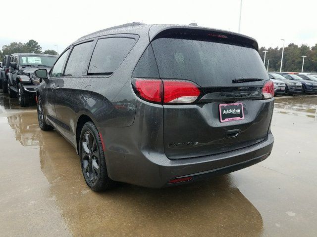  2020 Chrysler Pacifica Touring L Plus For Sale Specifications, Price and Images