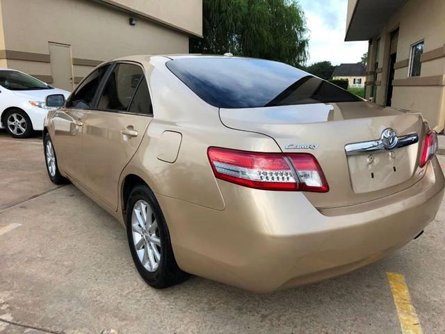  2010 Toyota Camry XLE For Sale Specifications, Price and Images
