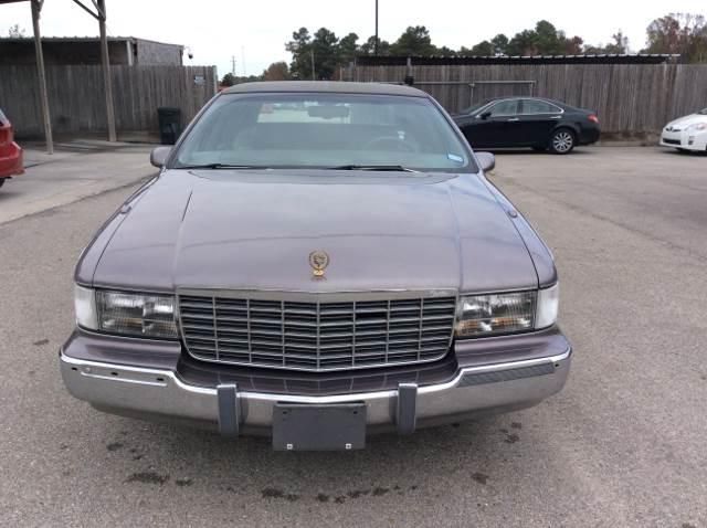  1993 Cadillac Fleetwood Base For Sale Specifications, Price and Images