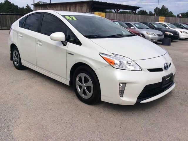  2014 Toyota Prius Four For Sale Specifications, Price and Images