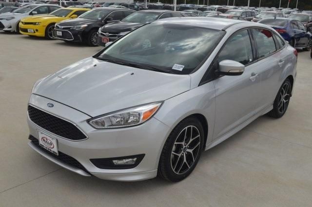  2016 Ford Focus SE For Sale Specifications, Price and Images