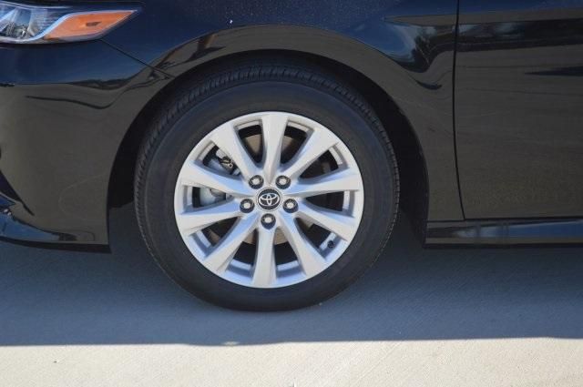  2020 Toyota Camry SE For Sale Specifications, Price and Images