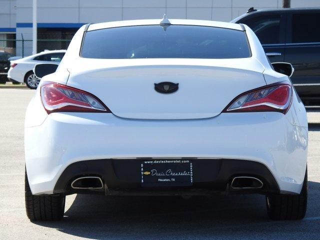  2016 Hyundai Genesis Coupe 3.8 Base For Sale Specifications, Price and Images