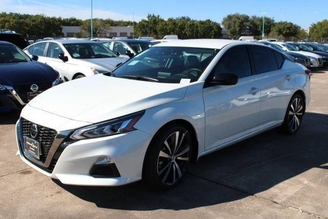  2020 Nissan Altima 2.5 SR For Sale Specifications, Price and Images