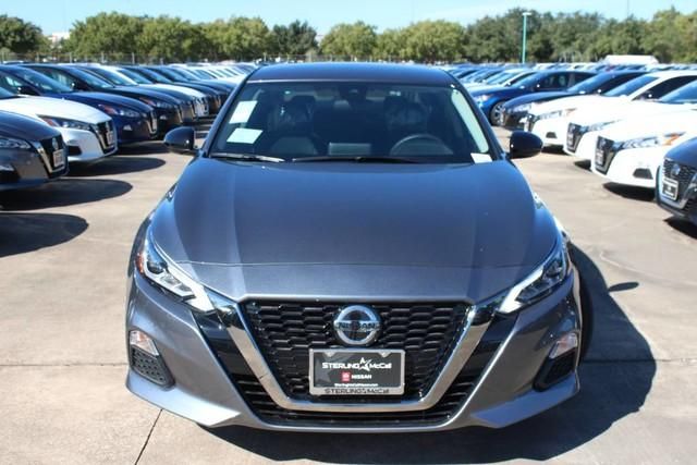  2020 Nissan Altima 2.5 SR For Sale Specifications, Price and Images
