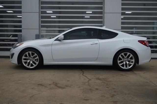 2013 Hyundai Genesis Coupe 2.0T Premium For Sale Specifications, Price and Images