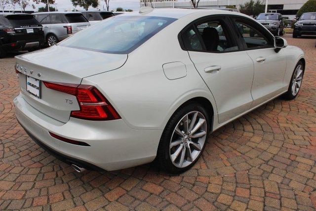  2019 Volvo S60 T5 Momentum For Sale Specifications, Price and Images