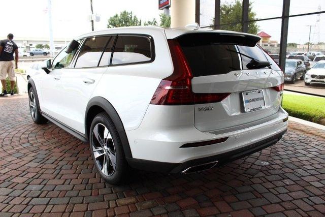  2020 Volvo V60 Cross Country T5 For Sale Specifications, Price and Images