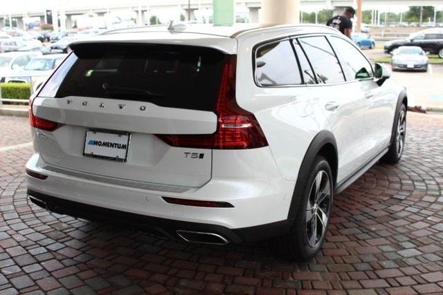  2020 Volvo V60 Cross Country T5 For Sale Specifications, Price and Images