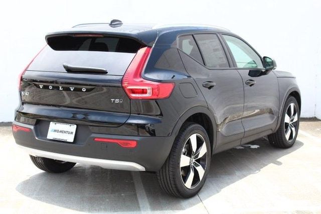  2020 Volvo XC40 T5 Momentum For Sale Specifications, Price and Images