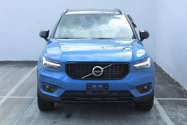 2020 Volvo XC40 T5 R-Design For Sale Specifications, Price and Images