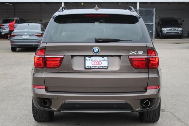  2012 BMW X5 xDrive35i Premium For Sale Specifications, Price and Images